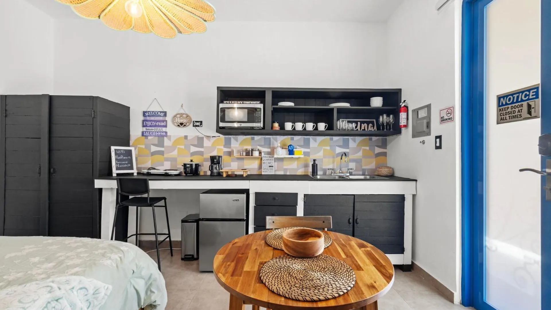 Elegant Studio With Balcony Private - Self Check In - Mm1 San Juan Puerto Rico